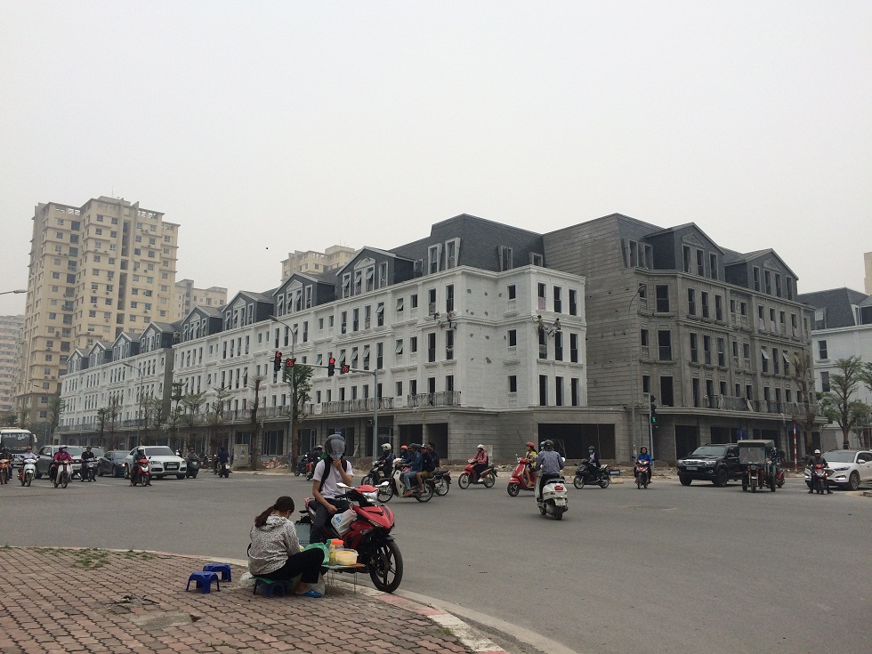 Dự án B4 Nam Trung Yên thực tế đường Nguyễn Chánh 